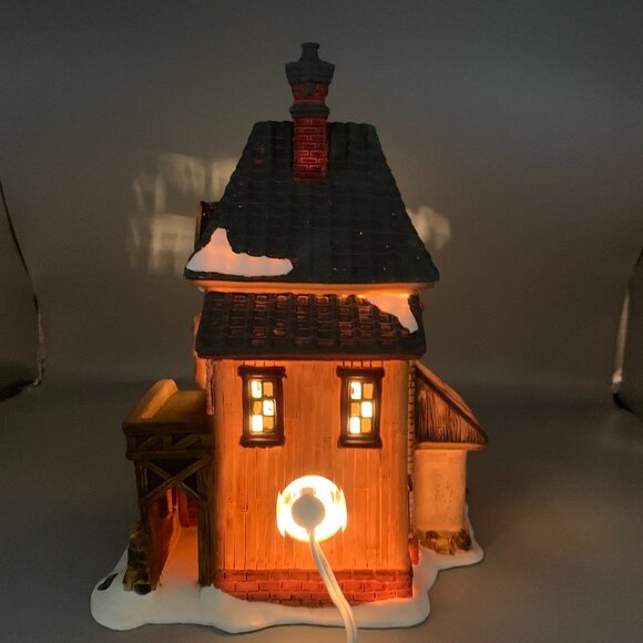 Heartland Valley Village 2000 Limited Edition Candle Shop in Box - Picture 13 of 13